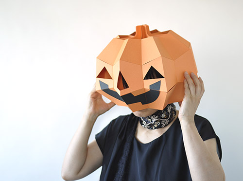 用紙でできるハロウィンカボチャ仮装マスクの作り方 マゴクラ ダンボールインテリア生活